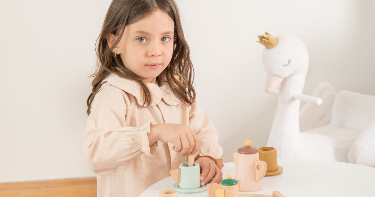 juegos de rol infantiles montessori de madera