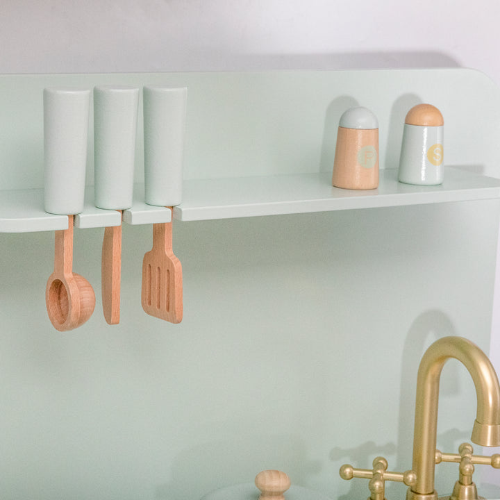 Accesorios de cocina de juguete verdes de madera estilo Montessori