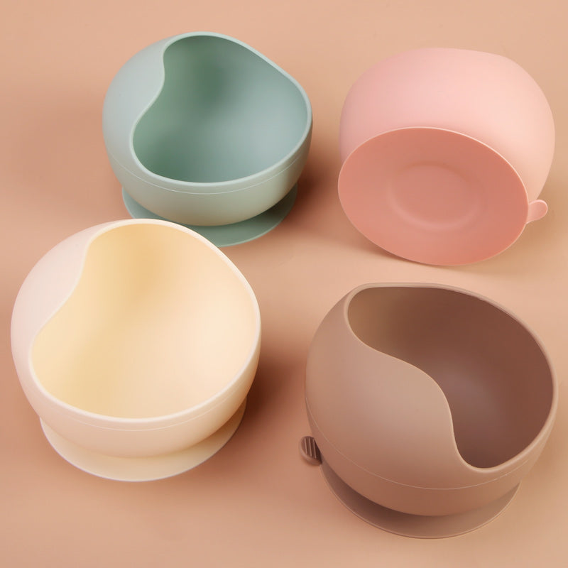 Set de bowls de silicona para bebés en colores pastel: menta, rosado, crema y café, con ventosa de succión segura
