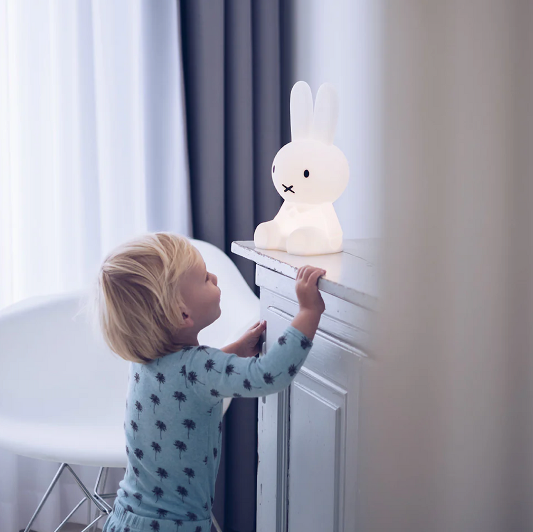 Lámpara Miffy grande LED recargable de Mr Maria, luz nocturna para bebé