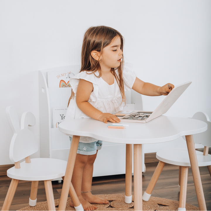 Notebook de madera de juguete con letras, números y tizas para niños