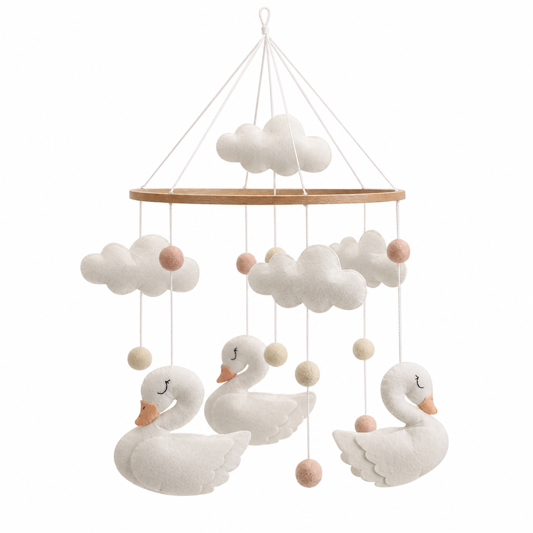 Móvil bebé cisnes de madera y tela para cuna, ambiente tranquilo y decorativo
