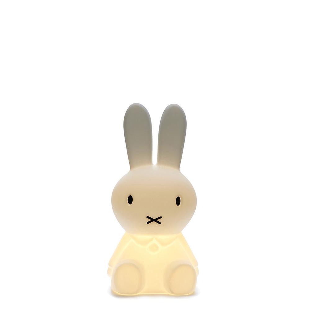 Lámpara encendida de noche espantapájaros de silicona con forma de conejo blanco, luz quitamiedos recargable para dormitorio infantil