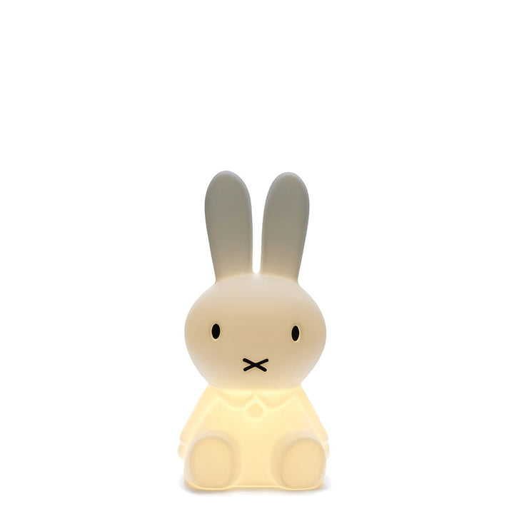 Lámpara encendida de noche espantapájaros de silicona con forma de conejo blanco, luz quitamiedos recargable para dormitorio infantil