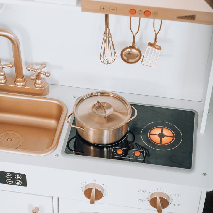 Cocina de juguete de madera Dominga con luz y sonido estilo nórdico