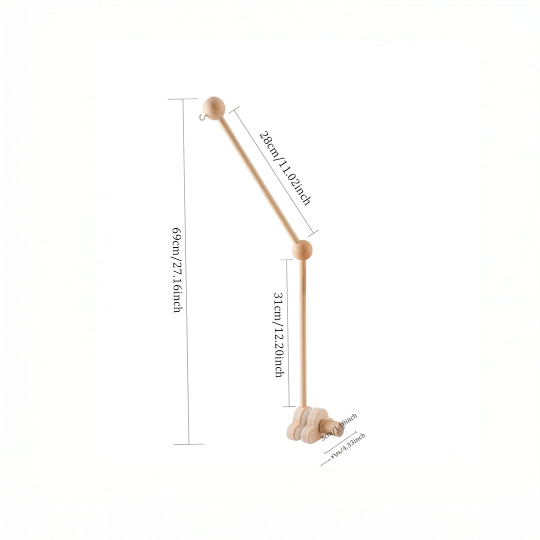 Detalle del soporte para móvil de cuna de madera natural para bebé